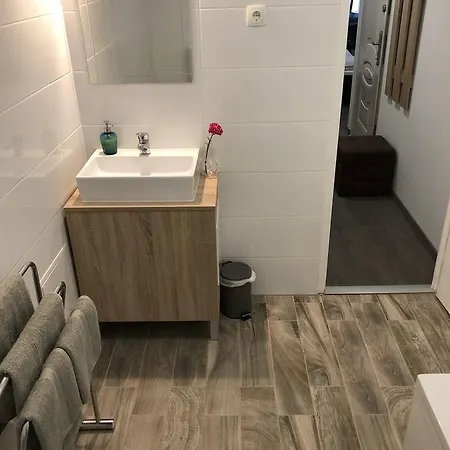 Vinolia Apartment's Apartment