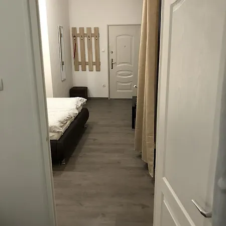 Vinolia Apartment's Apartment *
